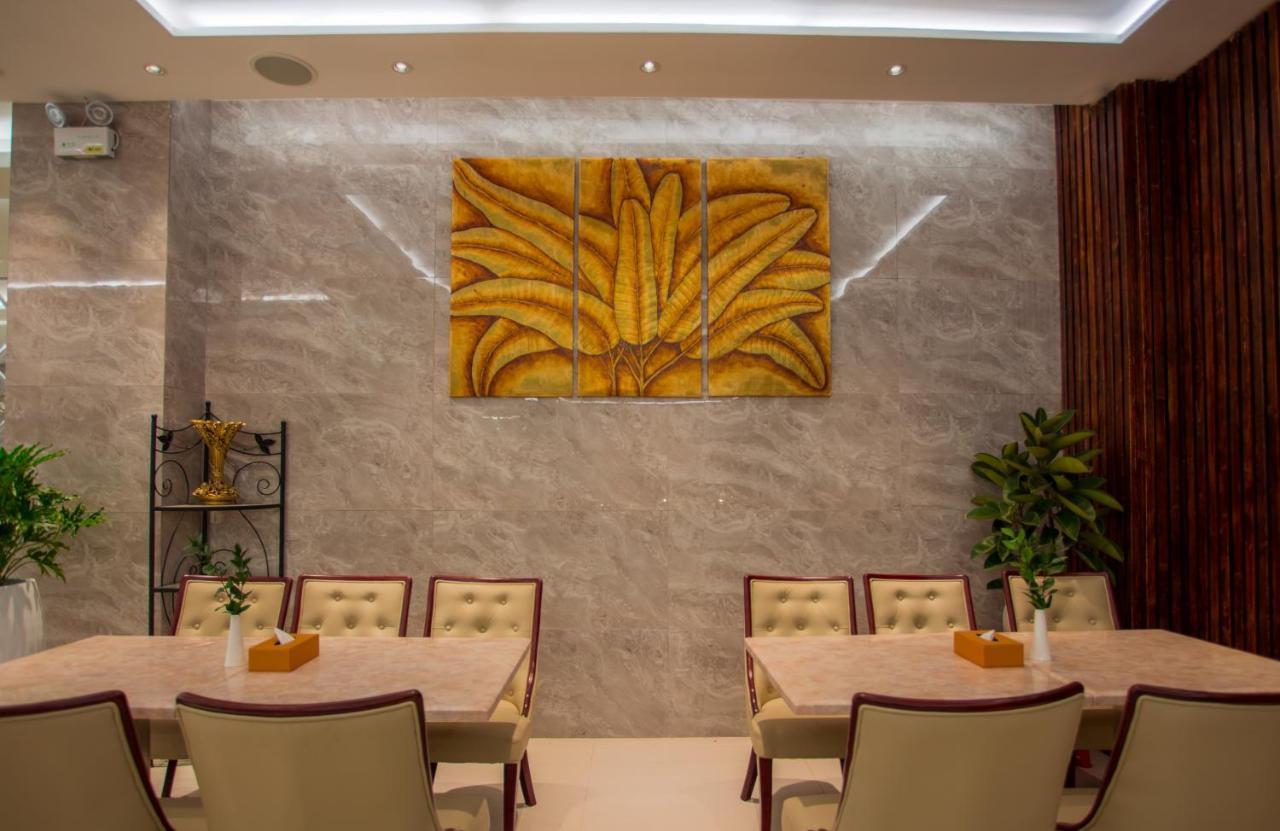 8B Hotel & Spa Хошимин Екстериор снимка